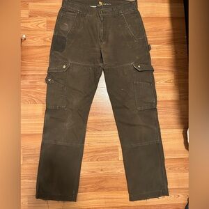 Vintage Carhartt Cargo Pants
Double Knee
Rare Green Khaki Color
Measures 34x32